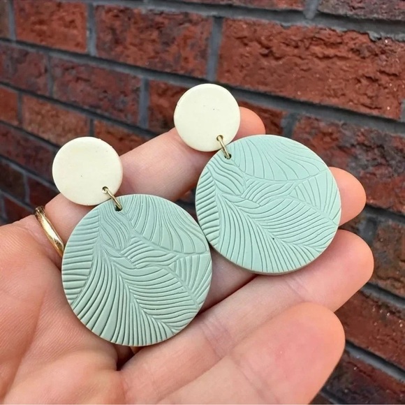 Anthropologie Mint Aurora Neutral Resin Earrings - Picture 3 of 6